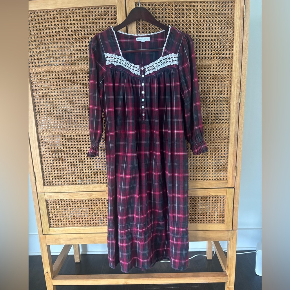 Eileen West Plaid Holiday %100 cotton Nightgown (small)